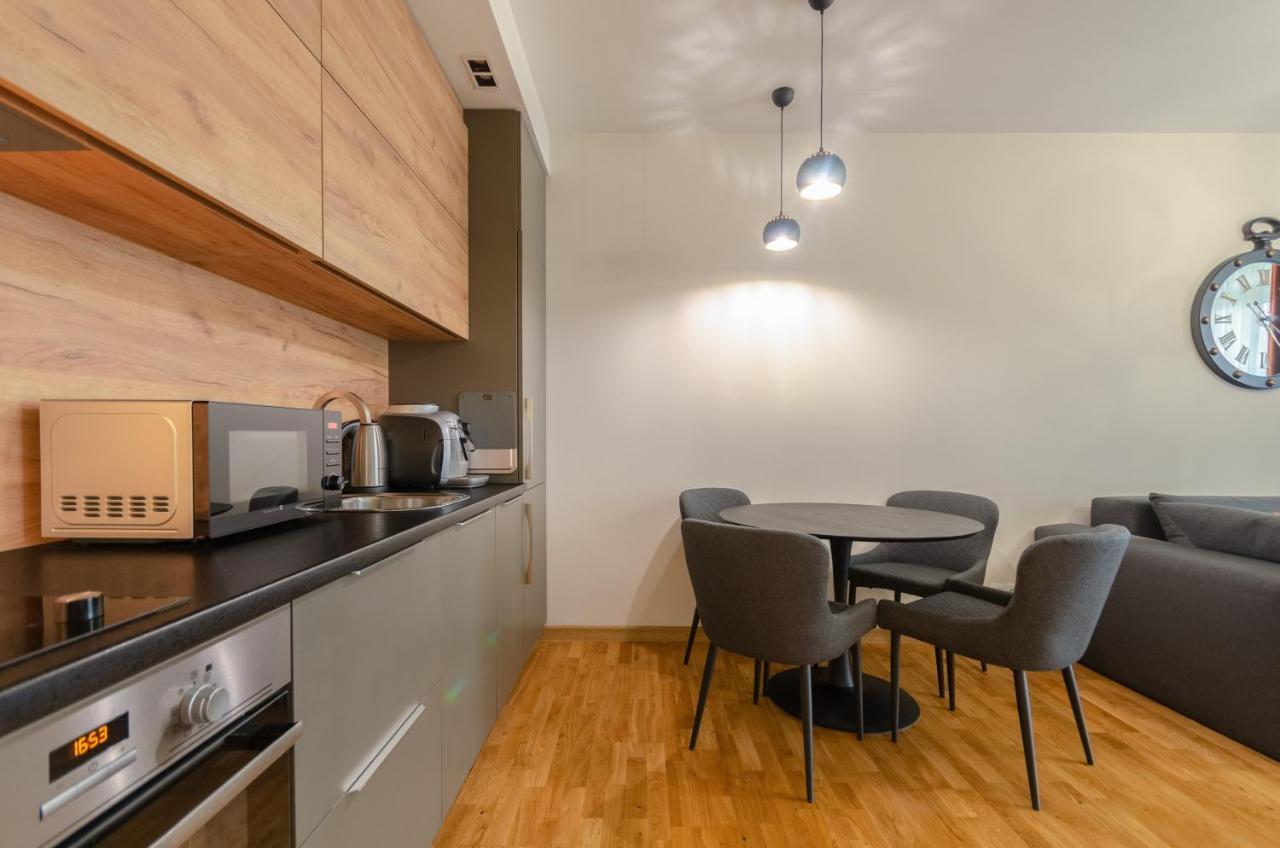 Petrovdom 408-467-471-277-377 In Central Park Cozy Apartments Киев Экстерьер фото