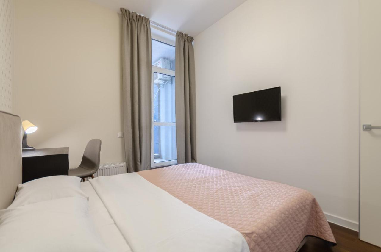 Petrovdom 408-467-471-277-377 In Central Park Cozy Apartments Киев Экстерьер фото