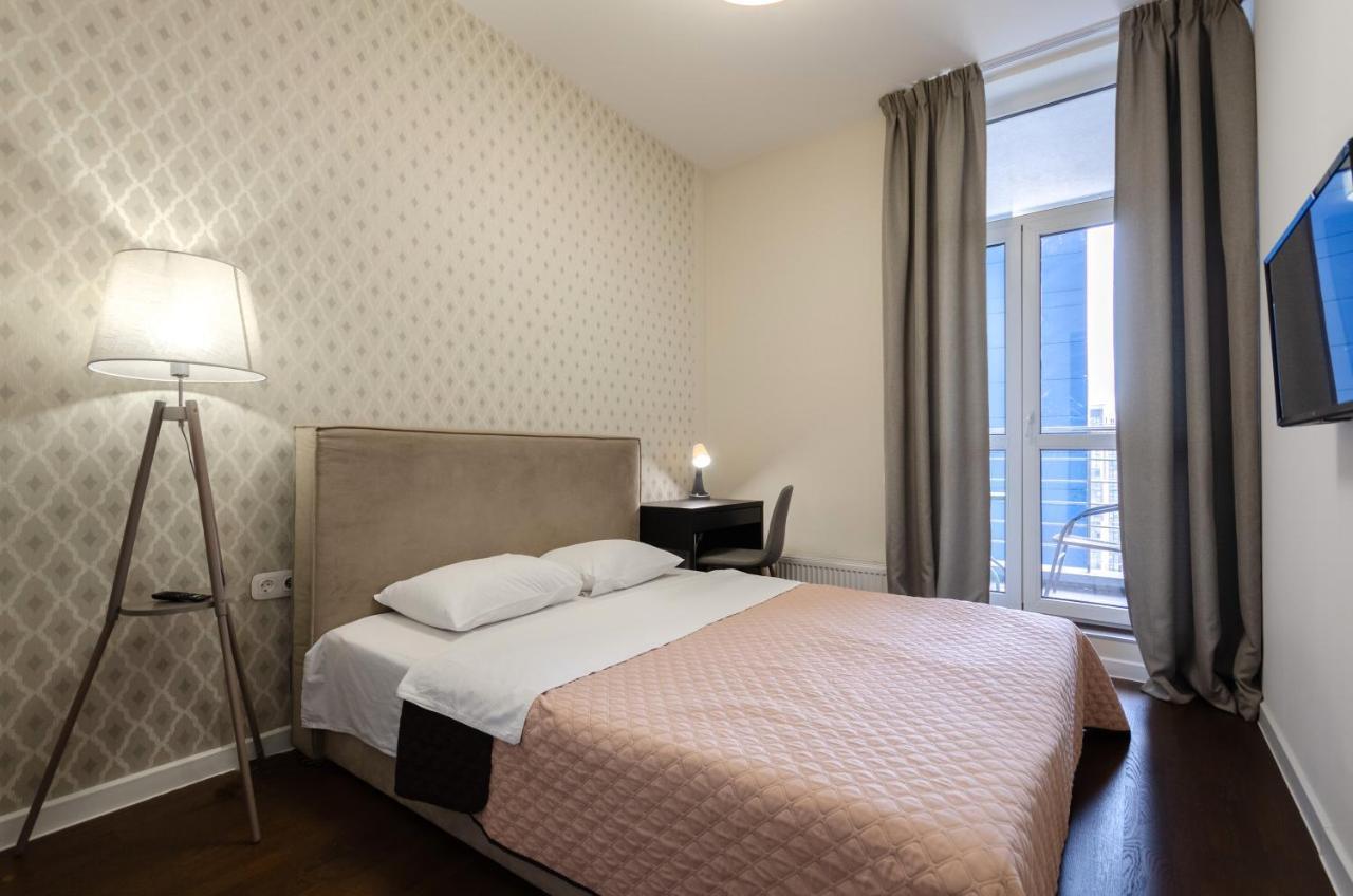 Petrovdom 408-467-471-277-377 In Central Park Cozy Apartments Киев Экстерьер фото