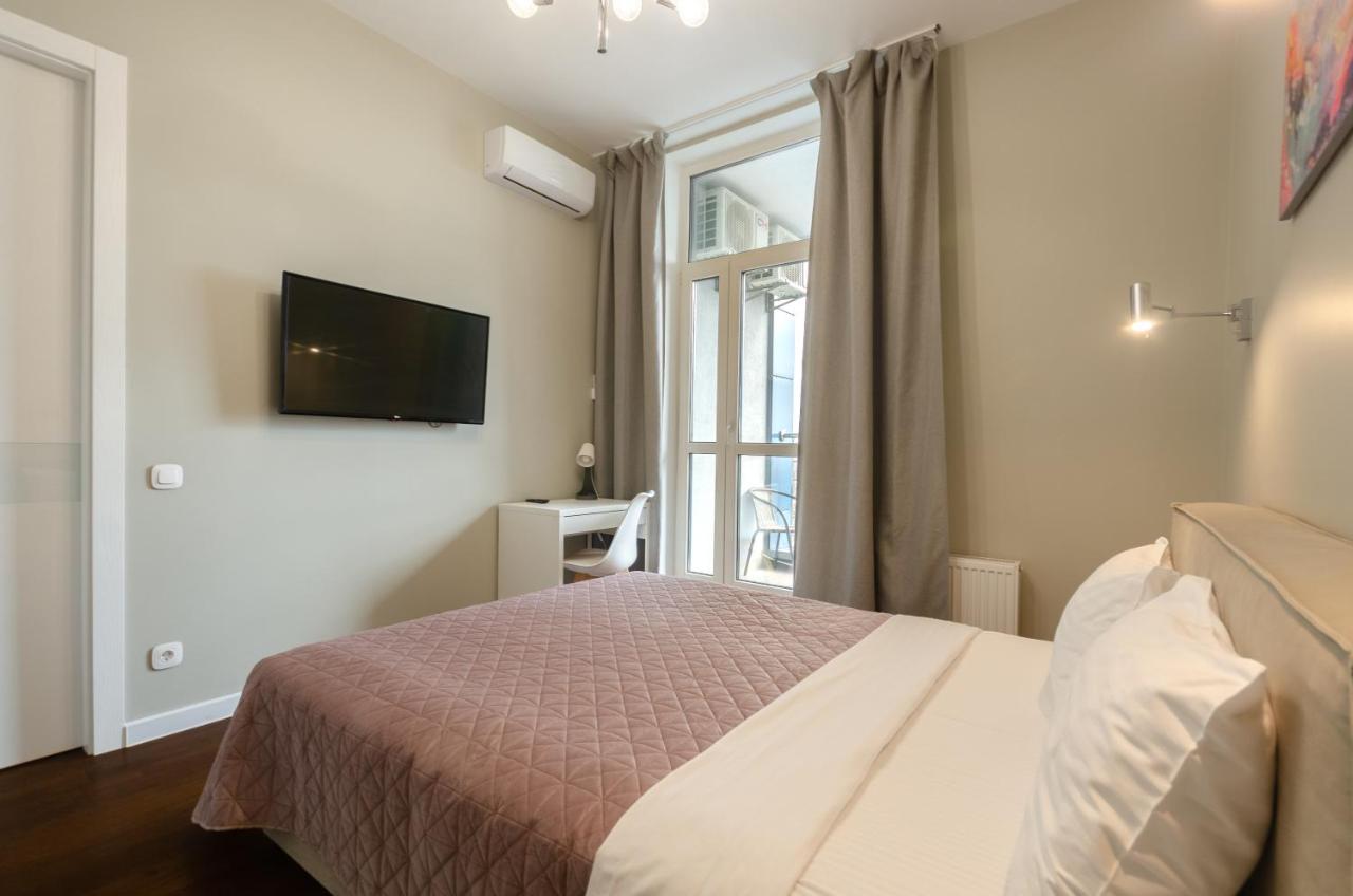 Petrovdom 408-467-471-277-377 In Central Park Cozy Apartments Киев Экстерьер фото