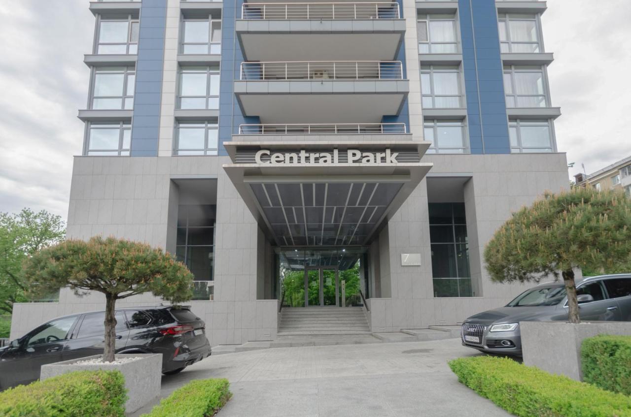 Petrovdom 408-467-471-277-377 In Central Park Cozy Apartments Киев Экстерьер фото